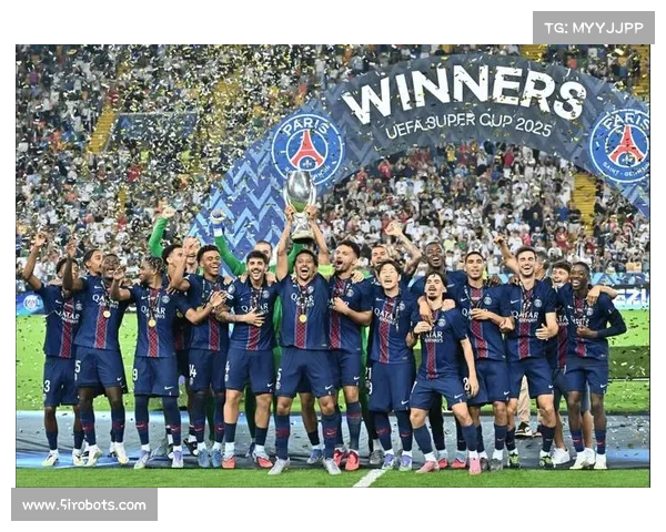 巴黎圣日耳曼欧冠小组赛4-0大胜曼联演绎精彩对决